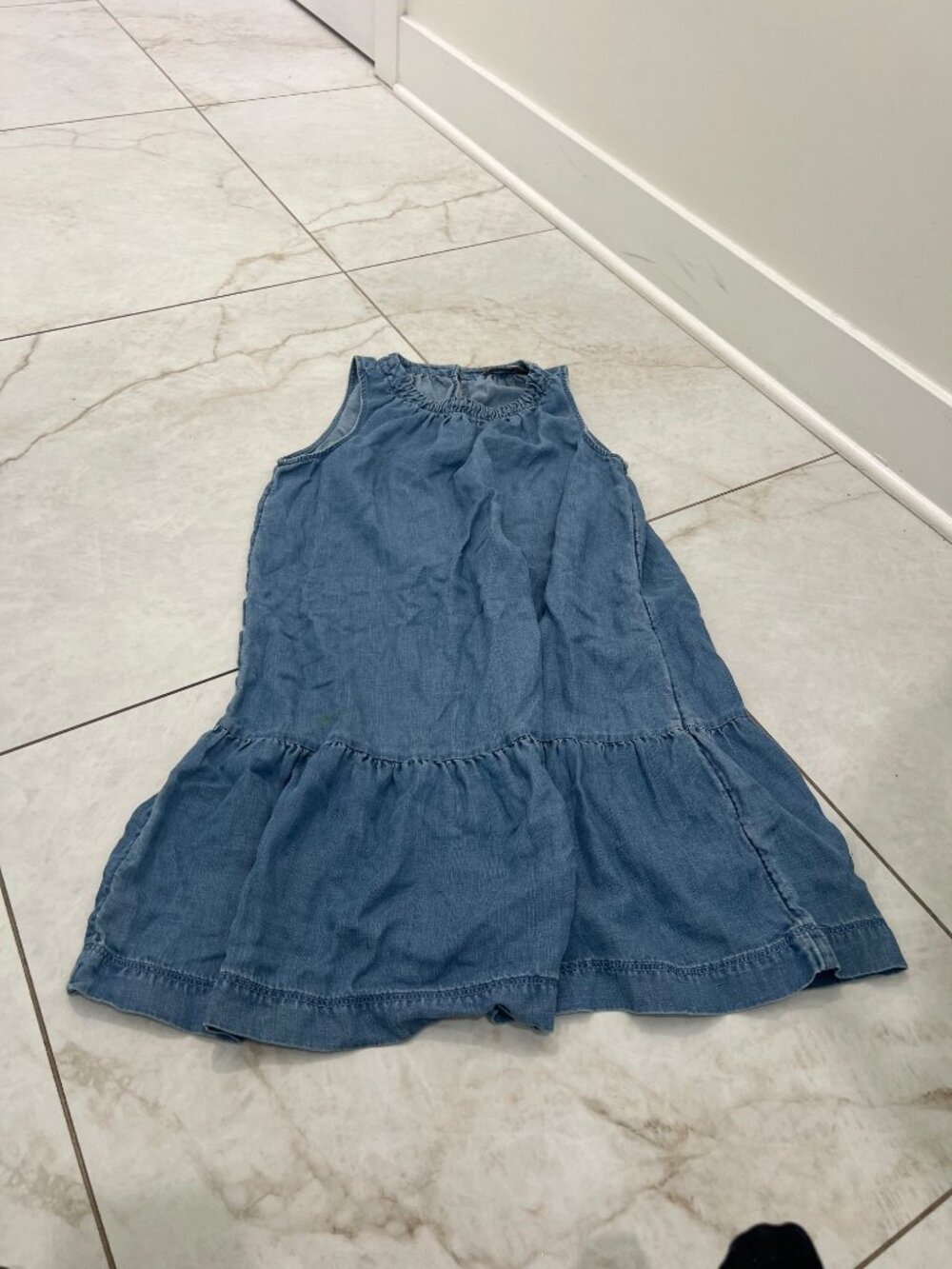 LOFT Blue Chambray Smocked Neck Tiered Drop Waist Dress Size Small Petite